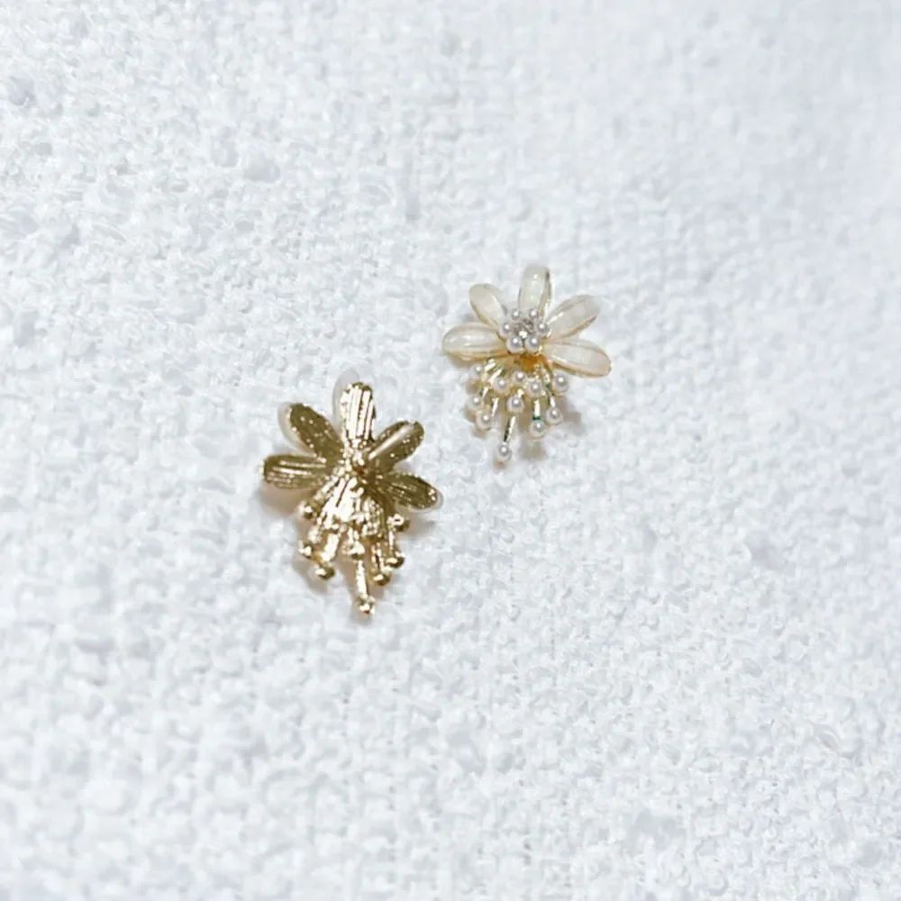 Flower earrings M193 - Picture 6 of 6